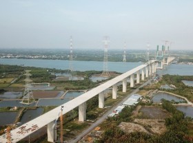 Image: Restart sought for stalled Phuoc Khanh Bridge project