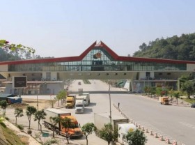 Image: Vietnam-China border crossings in Guangxi as usual through Tet