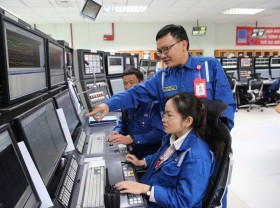 Image: Dung Quat refinery operates at 110% capacity during Tet