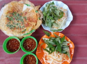 Image: ﻿Hue conquers diners with delicacies