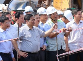 Image: PM wants Rach Mieu 2 Bridge completed ahead of schedule