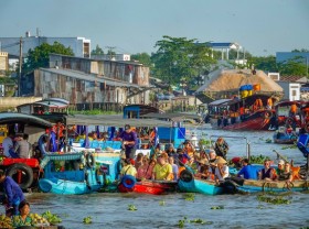 Image: Cai Rang Floating Market is ‘floating’ again, international visitors are excited to visit