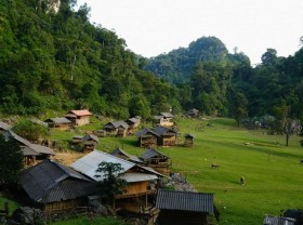 Image: Locating 4 beautiful villages in the Northwest, come here to immerse yourself in the pristine picture of the mountains and forests