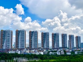Image: Real estate sector still struggles
