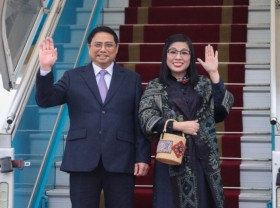 Image: Vietnam’s PM begins two-nation tour in SE Asia