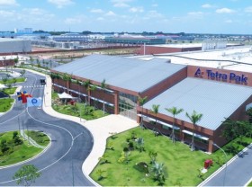 Image: Tetra Pak Binh Duong achieves AA+ certification from BRCGS