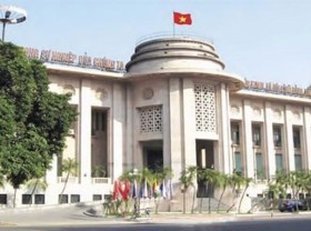 Image: Central bank inspect 11 banks