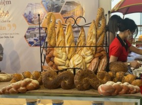 Image: HCMC hosts Vietnam’s first banh mi festival