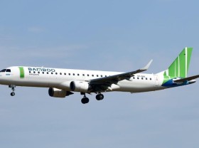 Image: Bamboo Airways begins selling Hanoi-Ca Mau flight tickets