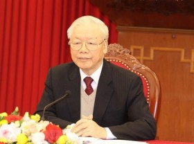 Image: Vietnam’s Party leader has phone conversation with U.S. President