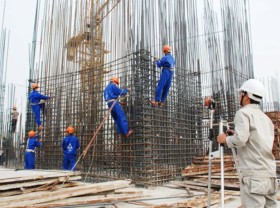 Image: PM urges financial support for realty businesses