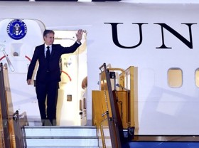 Image: U.S. Secretary of State Blinken arrives in Hanoi