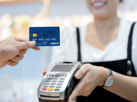 Image: Avoid losing money when using domestic credit cards