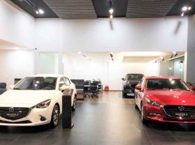 Image: April auto sales plunge sharply