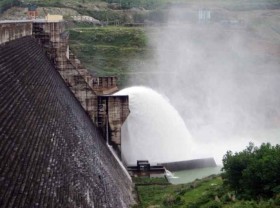 Image: Falling reservoir water levels threaten power supply this year