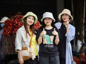 Image: 2-day itinerary to see the ‘red river’ in the northern lychee capital