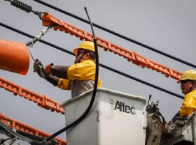 Image: EVN is worried that Vietnam will have to buy LNG at high prices, putting pressure on electricity prices