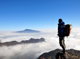 Image: Suggested journey to conquer Bach Moc Luong Tu peak, Vietnam