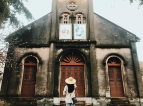 Image: Duong Lam ancient village - "Forgotten ancient town" right next to Hanoi