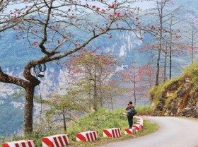 Roads are to be noticed when coming to Ha Giang