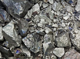Image: A business on the stock exchange suddenly earned hundreds of billions of dong from a metal that is being sought after by electric vehicle battery companies