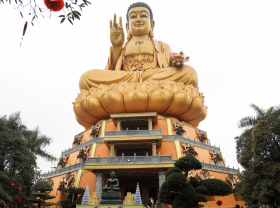 Image: Pilgrimage to Khai Nguyen Pagoda and the Tallest Buddha Statue in Southeast Asia