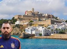 Image: Borja Iglesias Enjoys Ibiza Getaway Amid World Cup News