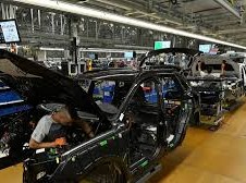 Image: German Luxury Car Brands Face Challenges Amid Cost-Cutting Efforts