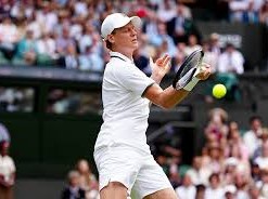 Image: Jannik Sinner Triumphs Over Miomir Kecmanovic at Wimbledon