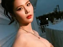 Image: Miss Kim Ngoc Shines After 8 Years Away from the Spotlight