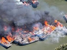 Image: Multiple Fishing Boats Destroyed in Thị Nại Lagoon Fire
