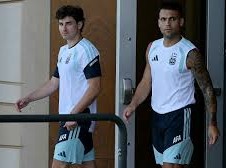 Image: Scaloni Faces Dilemma: Lautaro or Julián for Argentina's Match