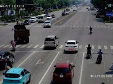 Image: Traffic Violations: Numerous Drivers Fined for Running Red Lights