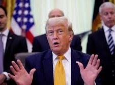 Image: Trump Threatens to Withdraw Support from NATO