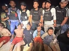 Image: Vietnamese Wife Sentenced to 8 Years for Aiding Husband's Escape in Cambodia