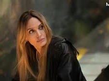 Image: Angelina Jolie Reflects on Her Mastectomy Experience
