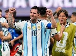 Image: Argentina National Football Team Supports Flood Victims in China