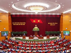 Image: Central Committee Discusses Land Law Amendments