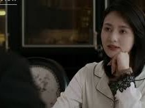 Image: Cương Proposes Mai as the New Gang Leader in Episode 13
