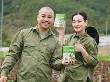 Image: Detox Powder Promoted by Actor Huu Cong Destroyed