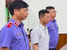 Image: Former Judge of Hanoi Court Arrested for Negligence