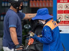 Image: Fuel Prices Rise in Vietnam as Global Rates Increase