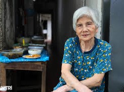 Image: Hanoi's Tiny Eatery Offers Affordable Home-Cooked Meals
