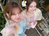 Image: Hari Won Takes South Korean Influencer on a Tour of Mekong Delta