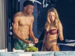 Image: Kylian Mbappe Spotted with Girlfriend Ester Exposito on Yacht