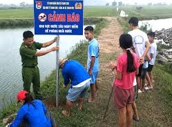 Image: Local Police Enhance Disaster Preparedness Awareness in Thanh Son