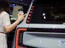 Image: Luxury Electric Vehicles Surge into Vietnam's Market