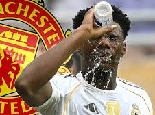 Image: Manchester United Seeks New Signings Amid Rashford's Uncertain Future