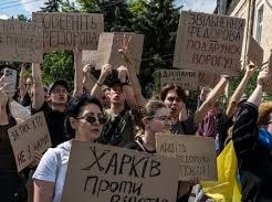Image: Mass Protests Erupt in Ukraine Against Defense Minister Ouster
