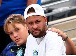 Image: Neymar Expresses Frustration Over Poker Criticism